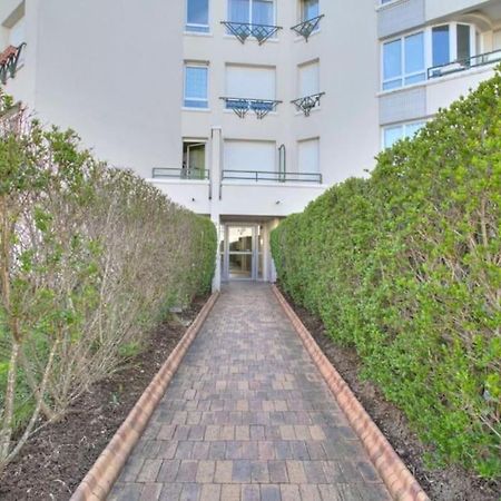 Studio Spacieux Avec Terrasse Et Parking Viry-Châtillon Екстериор снимка